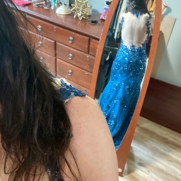 Sequin ball gown - Picture 2 of 2